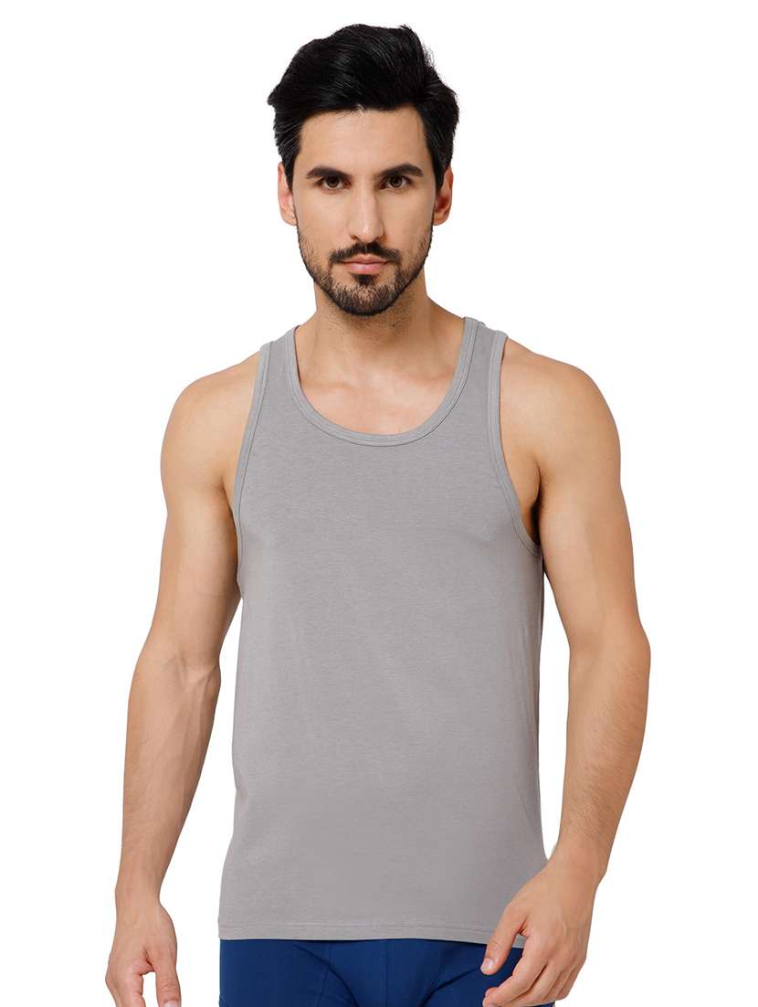 men solid scoop neck vest - 22081987 - Standard Image - 1