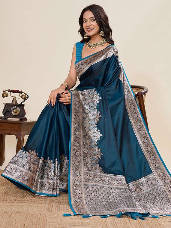 women solid with bordered saree with blouse - 22082198 -  Standard Image - 1