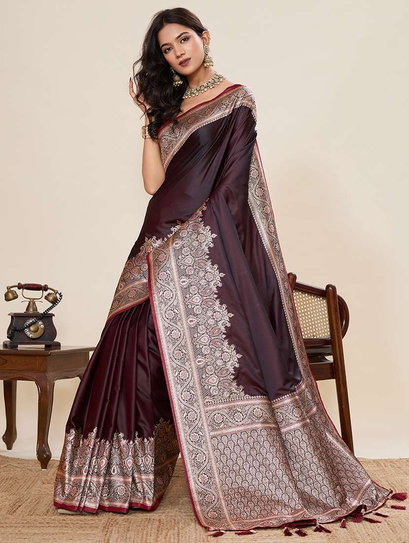 women solid with bordered saree with blouse - 22082199 -  Standard Image - 1