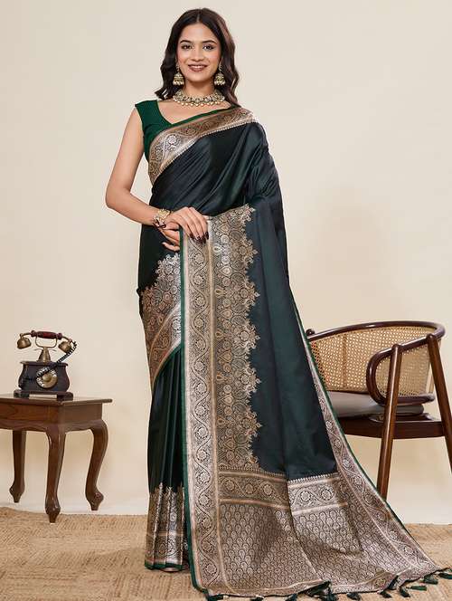 women solid with bordered saree with blouse - 22082200 -  Standard Image - 0