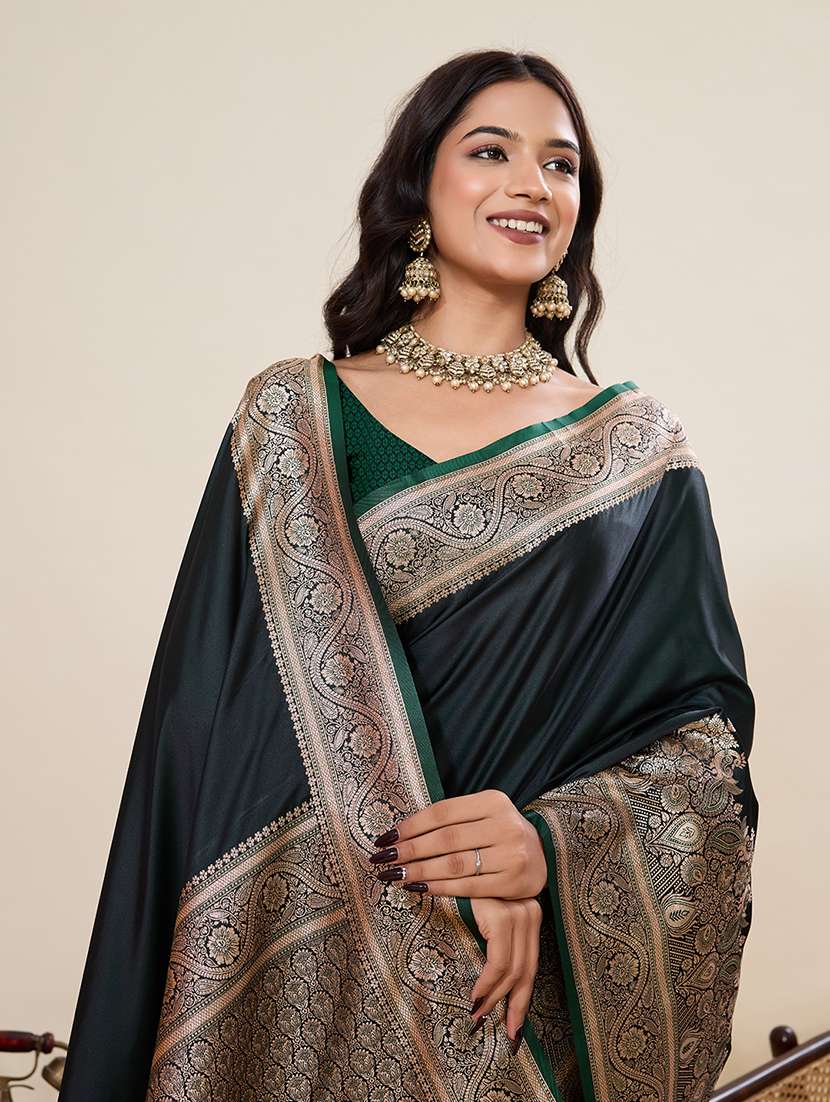women solid with bordered saree with blouse - 22082200 - Standard Image - 4