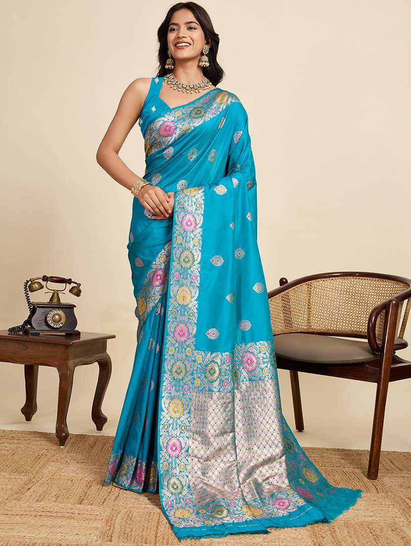 women self design banarasi saree with blouse