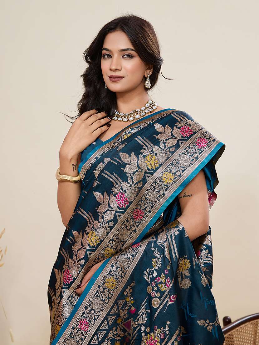 women self design banarasi saree with blouse - 22082217 - Standard Image - 4