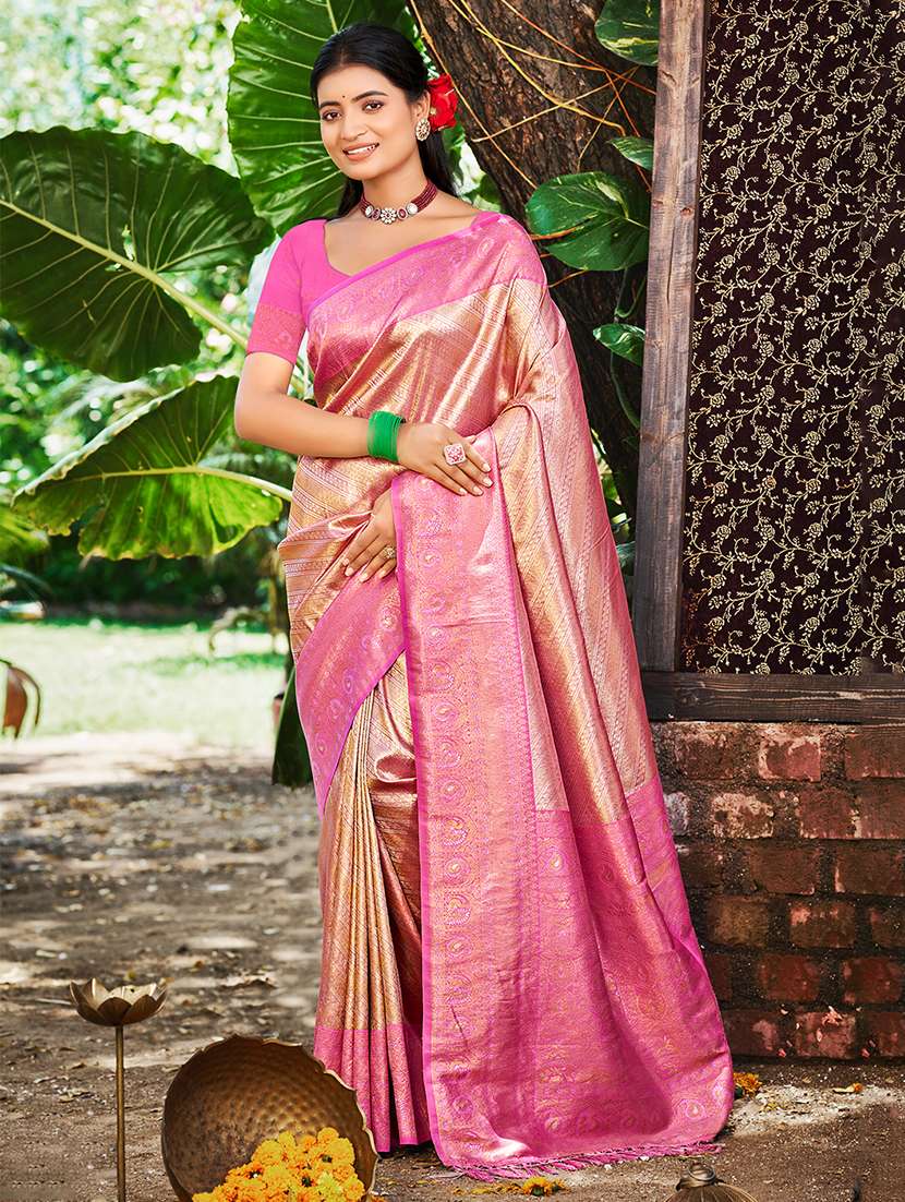 women self design kanjivaram saree with blouse
