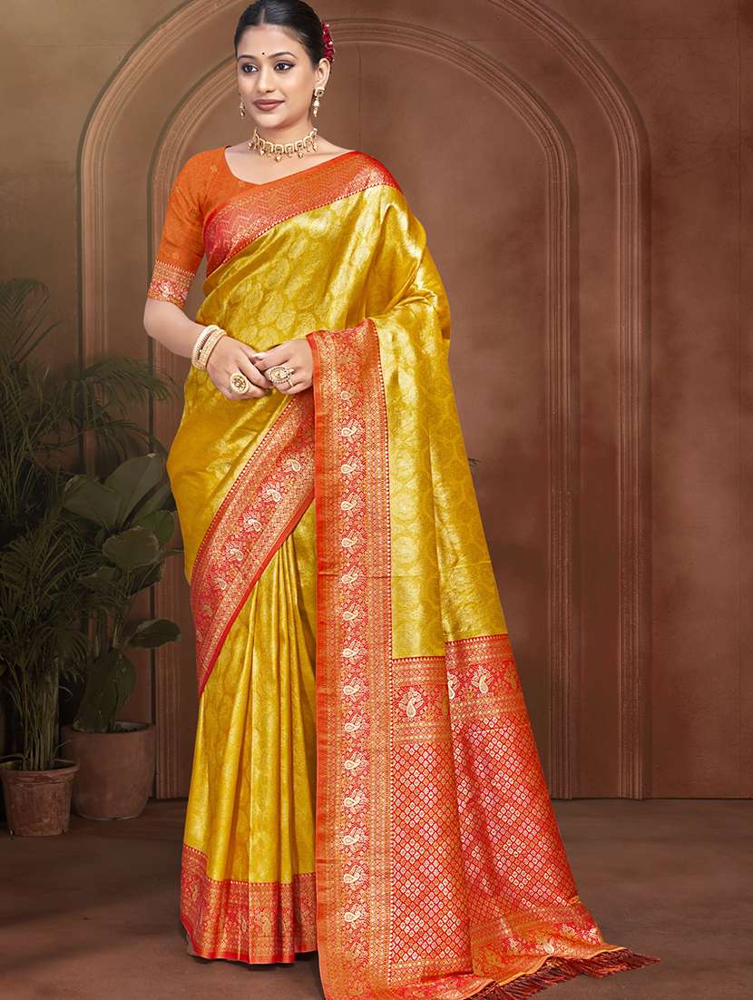 women self design kanjivaram saree with blouse