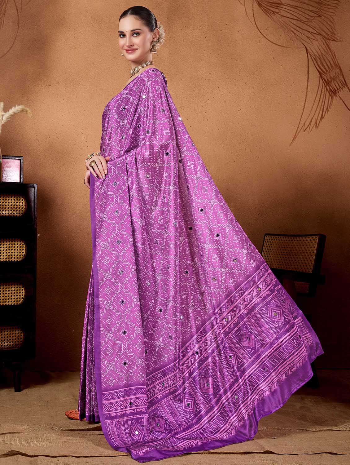 women printed casual wear saree with blouse - 22082997 - Standard Image - 1