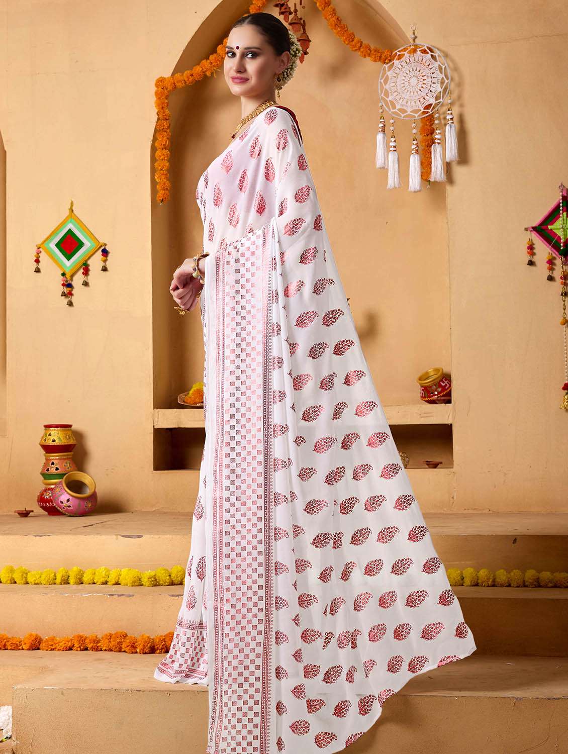 women printed casual wear saree with blouse - 22083015 -  Standard Image - 1