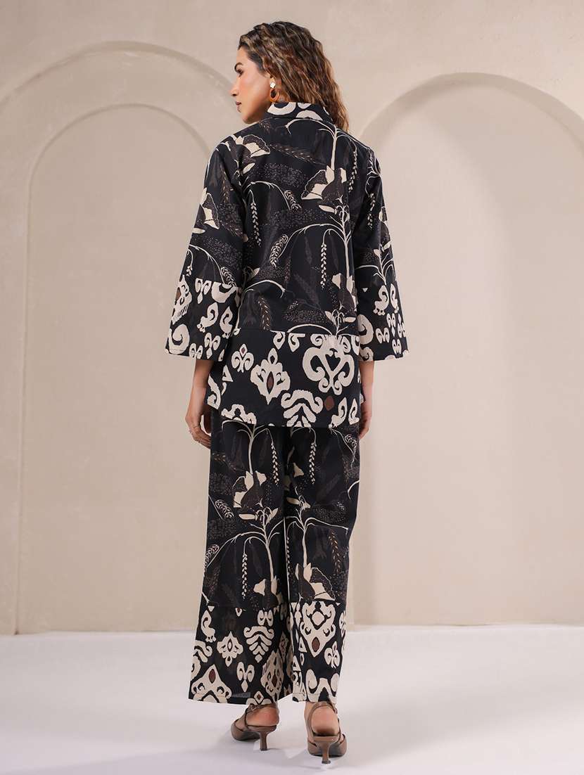 women printed three quarter sleeve shirt & trouser co-ord set - 22083105 -  Standard Image - 1