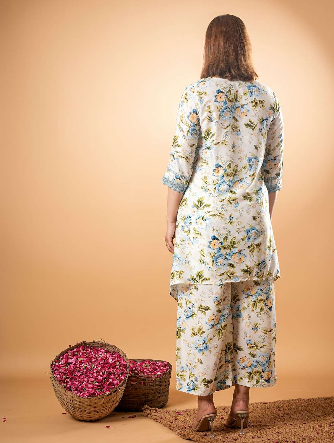 women three quarter sleeve regular fit ethnic co-ord set - 22083117 -  Standard Image - 4