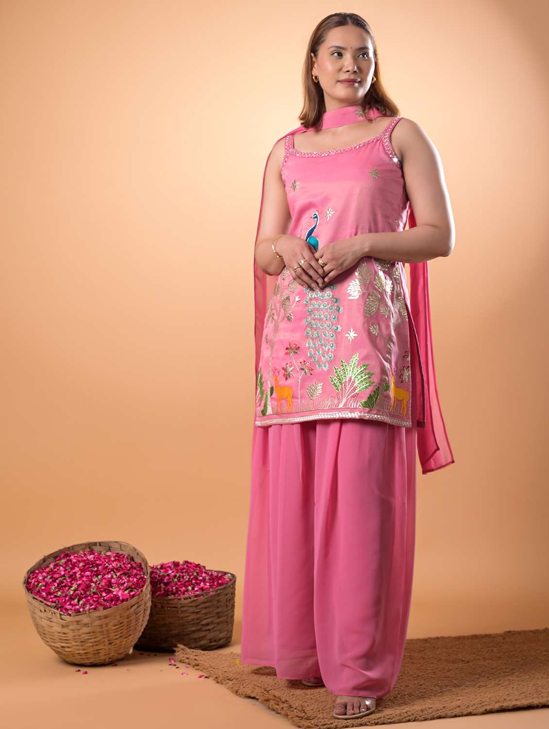 women embroidered sleeveless kurta palazzo with dupatta set - 22083120 -  Standard Image - 1