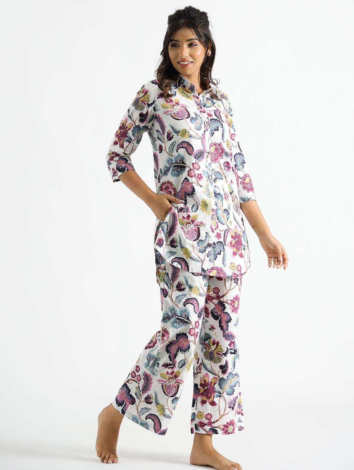 women three quarter sleeve regular fit ethnic co-ord set - 22083133 -  Standard Image - 1