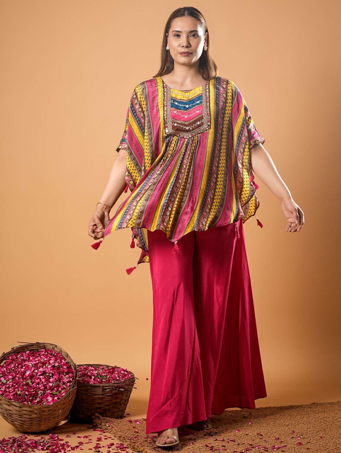 women printed kimono sleeve ethnic co-ord set - 22083143 -  Standard Image - 1