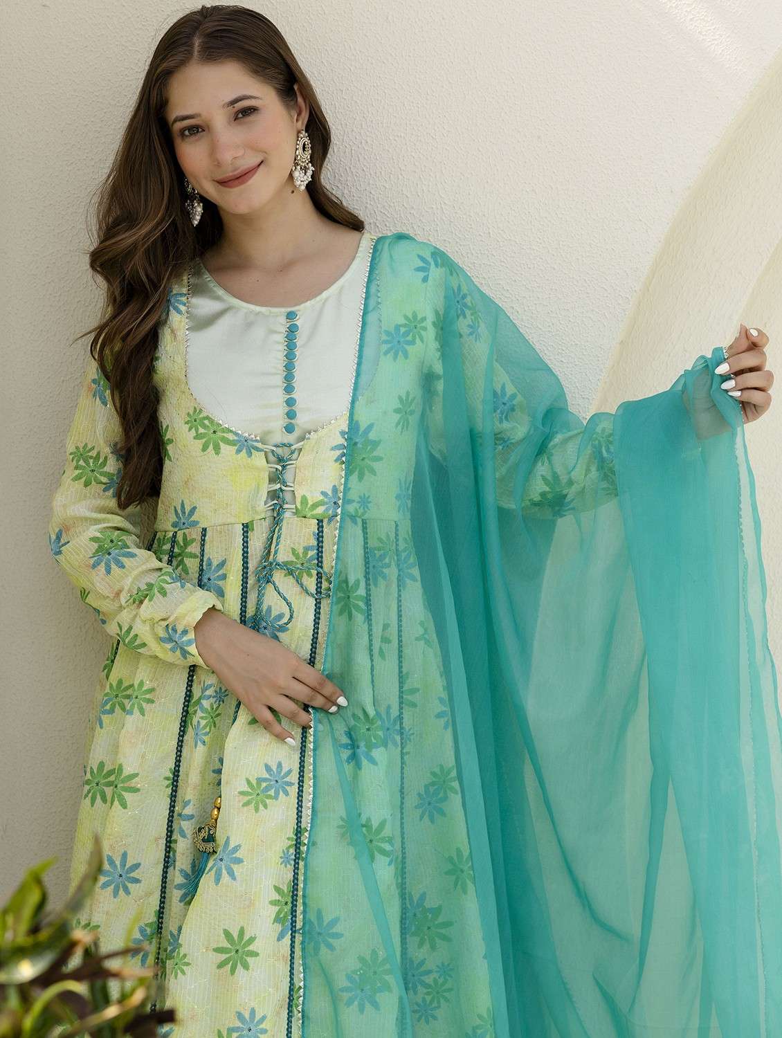 women embellished long sleeve kurta churidaar with dupatta set - 22083313 - Standard Image - 4