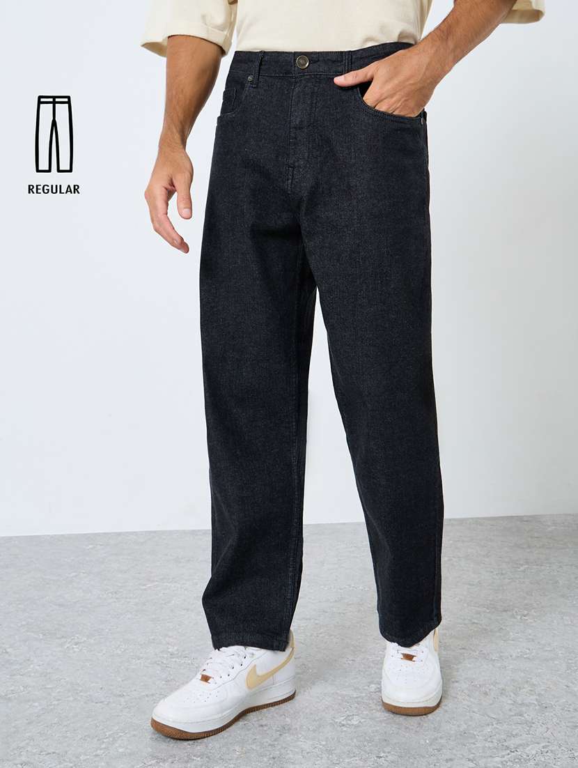 men plain mid rise full length straight fit jeans - 22083320 - Zoom Image - 0