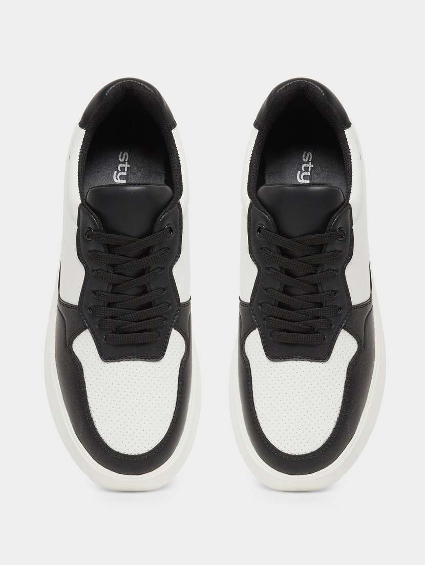 men color block lace up sneaker - 22083437 - Standard Image - 4