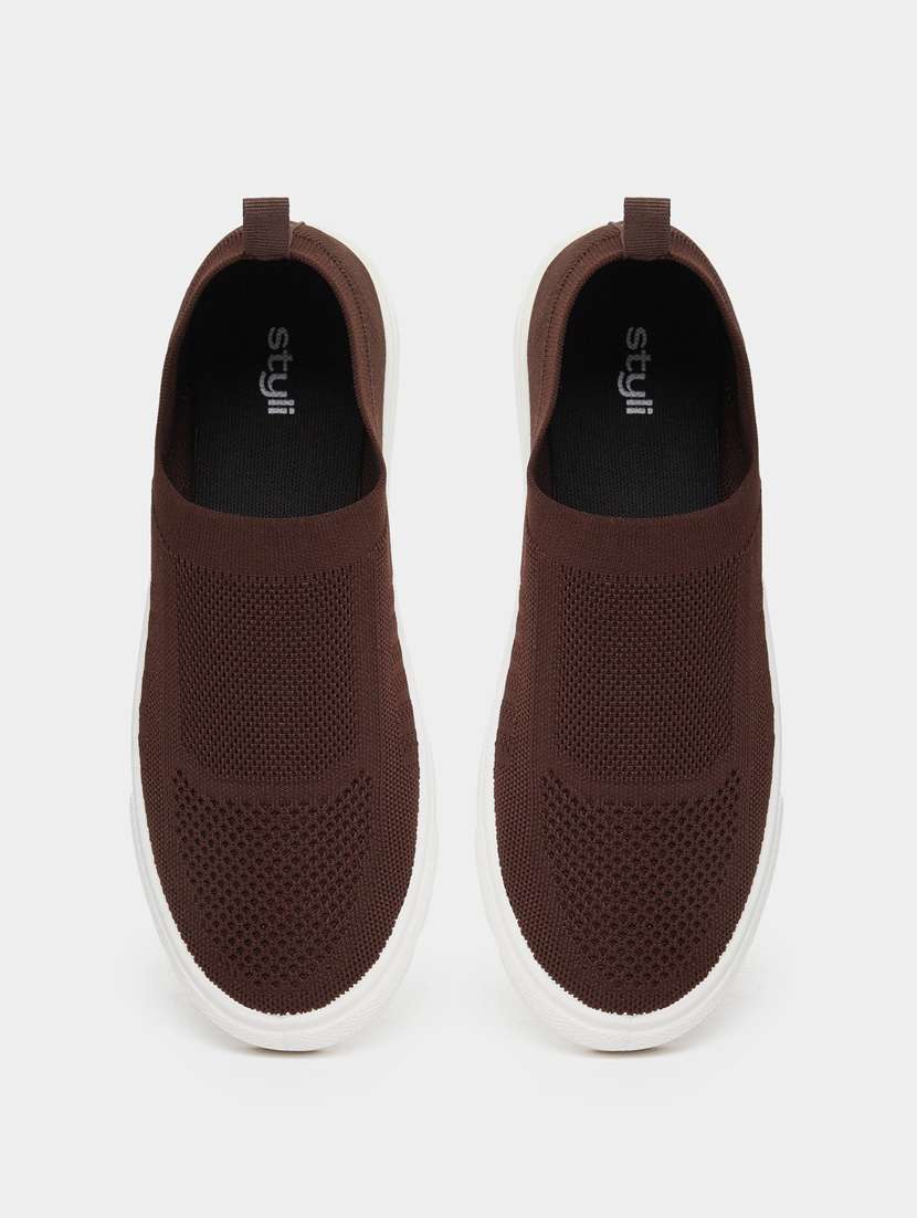 men solid slip on casual shoe - 22083438 -  Standard Image - 4