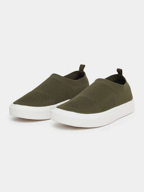 men solid slip on casual shoe - 22083439 - Standard Image - 0