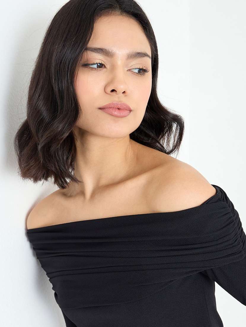 women black solid long sleeve off shoulder top - 22083462 - Standard Image - 4