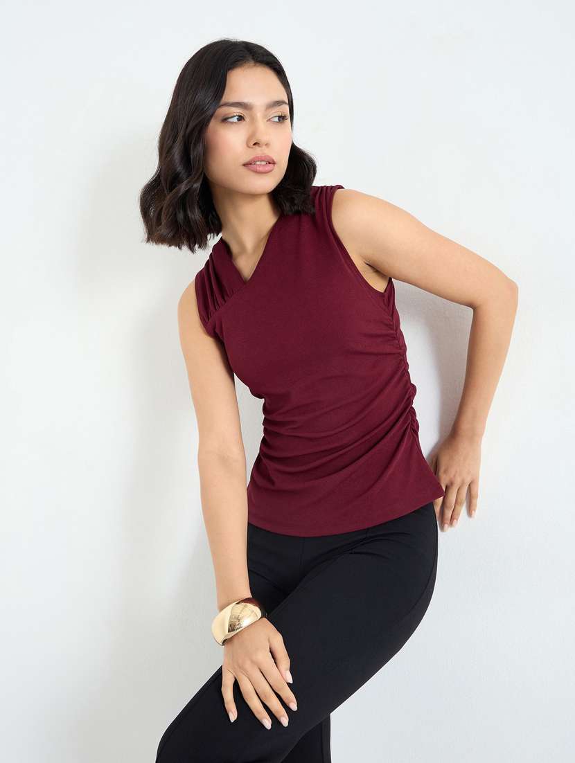 women maroon solid sleeveless slim fit top - 22083463 - Standard Image - 1
