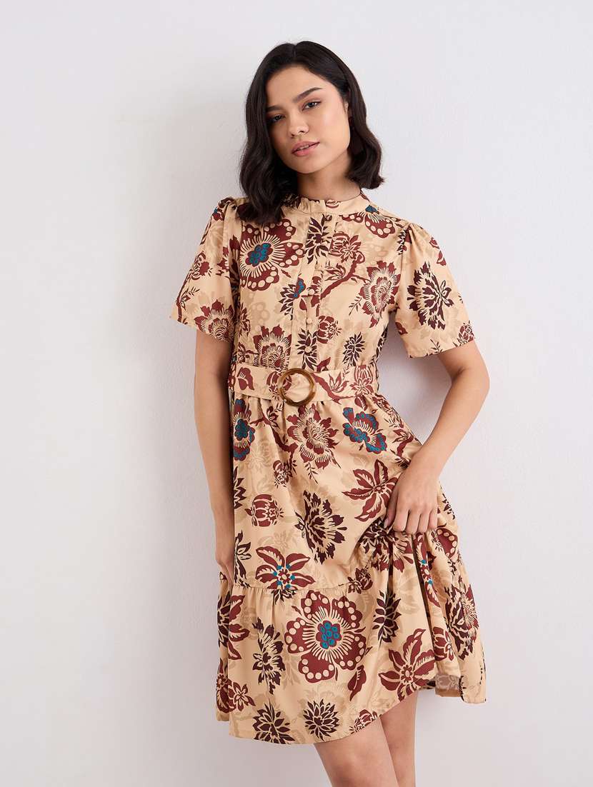 women printed puff sleeve tiered dress - 22083499 - Standard Image - 4
