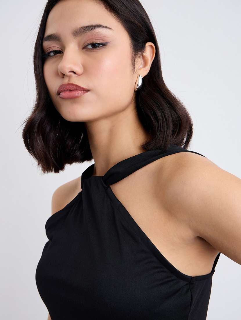 women black solid halter neck sleeveless a-line dress - 22083513 -  Standard Image - 4