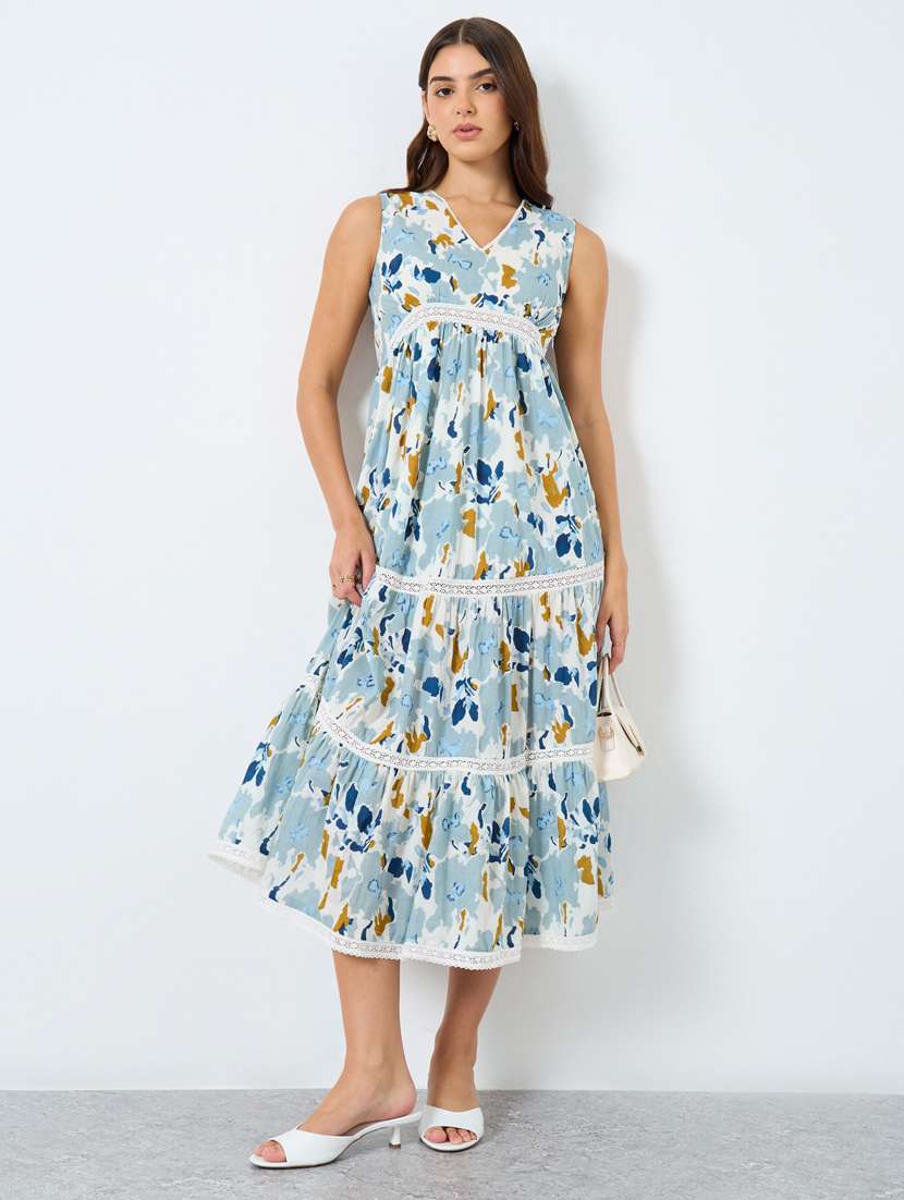 women printed sleeveless  tiered dress - 22083516 -  Standard Image - 1