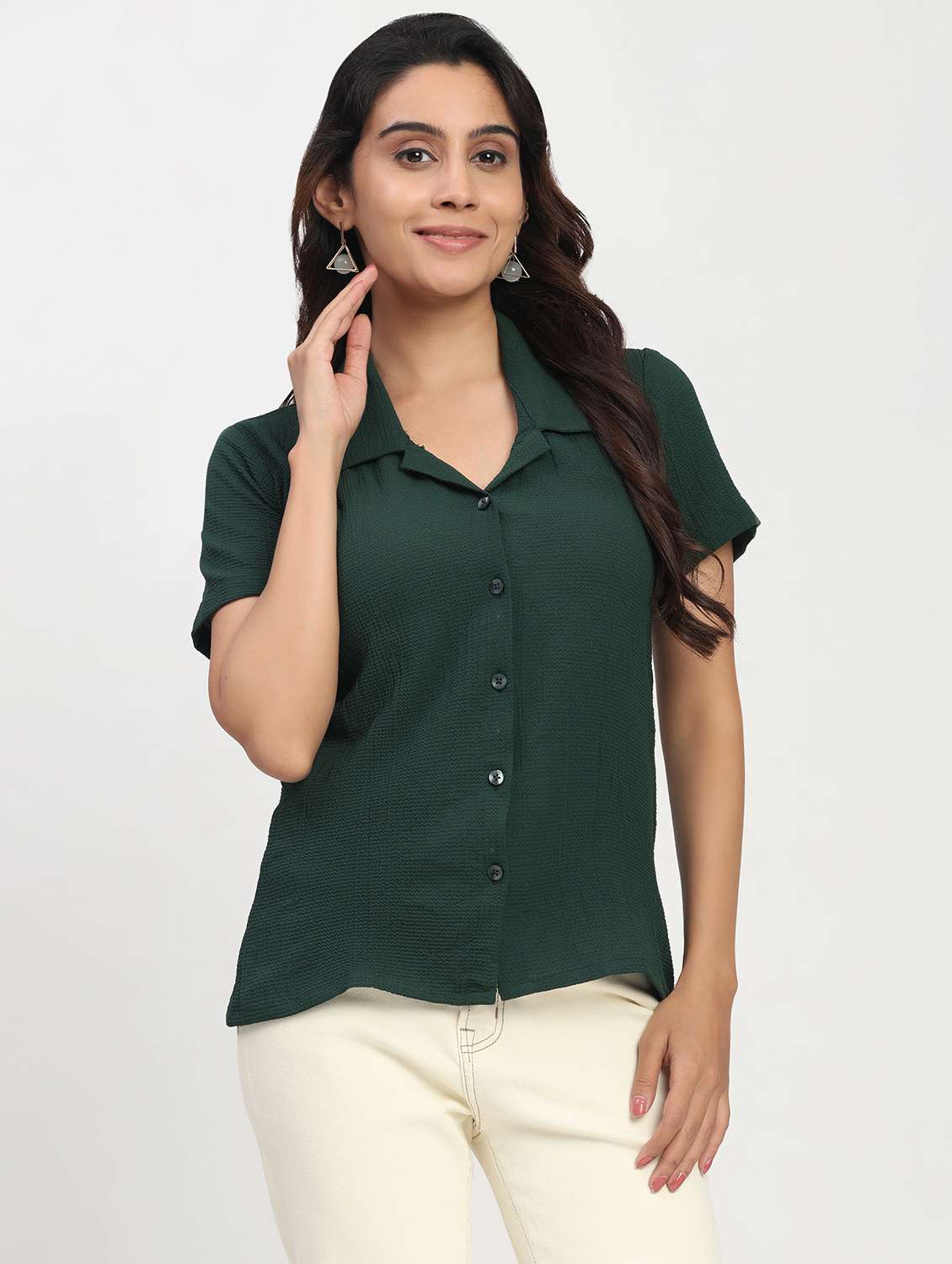 women solid short sleeve collared shirt