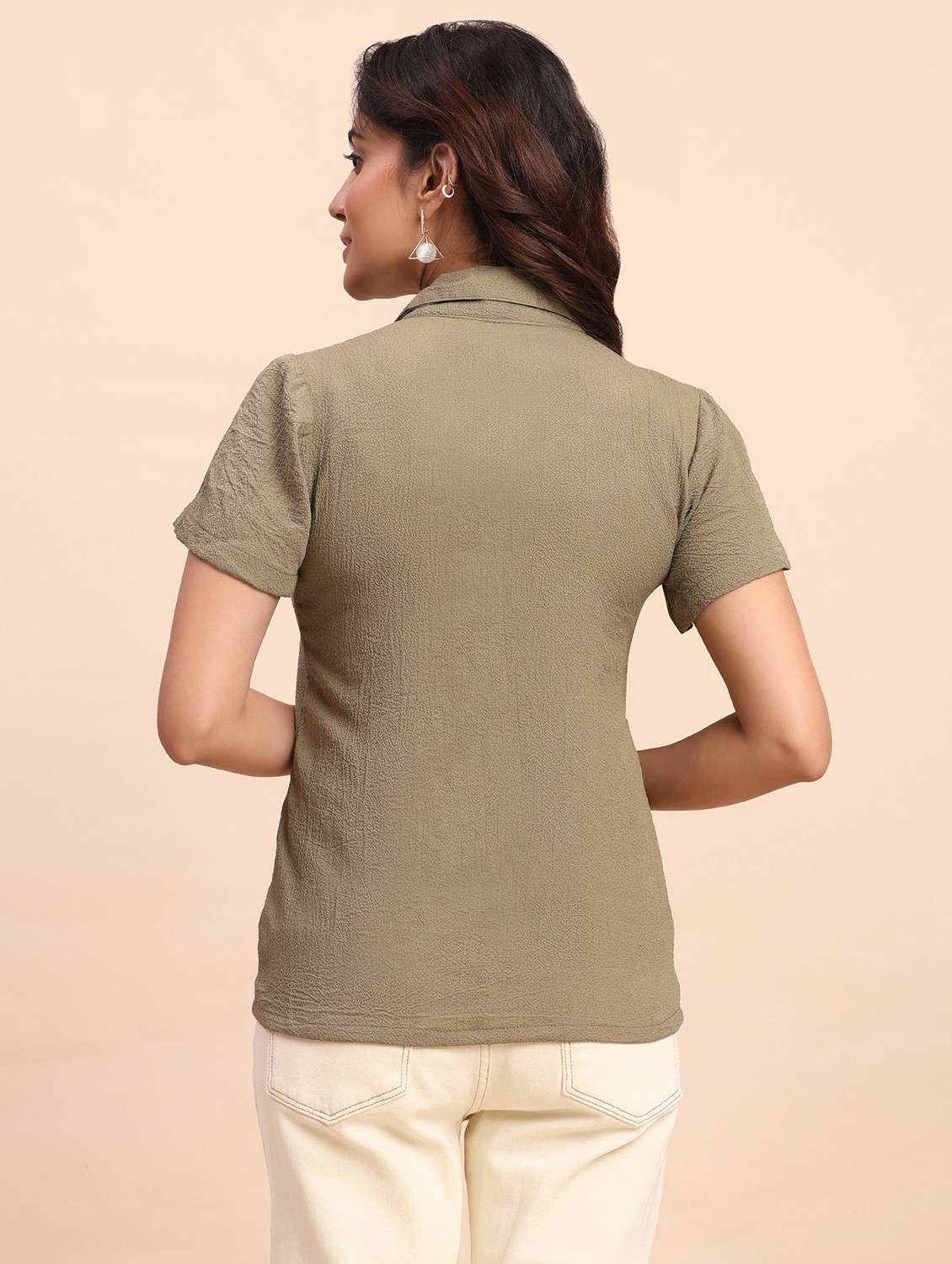 women solid short sleeve collared shirt - 22083596 - Standard Image - 4