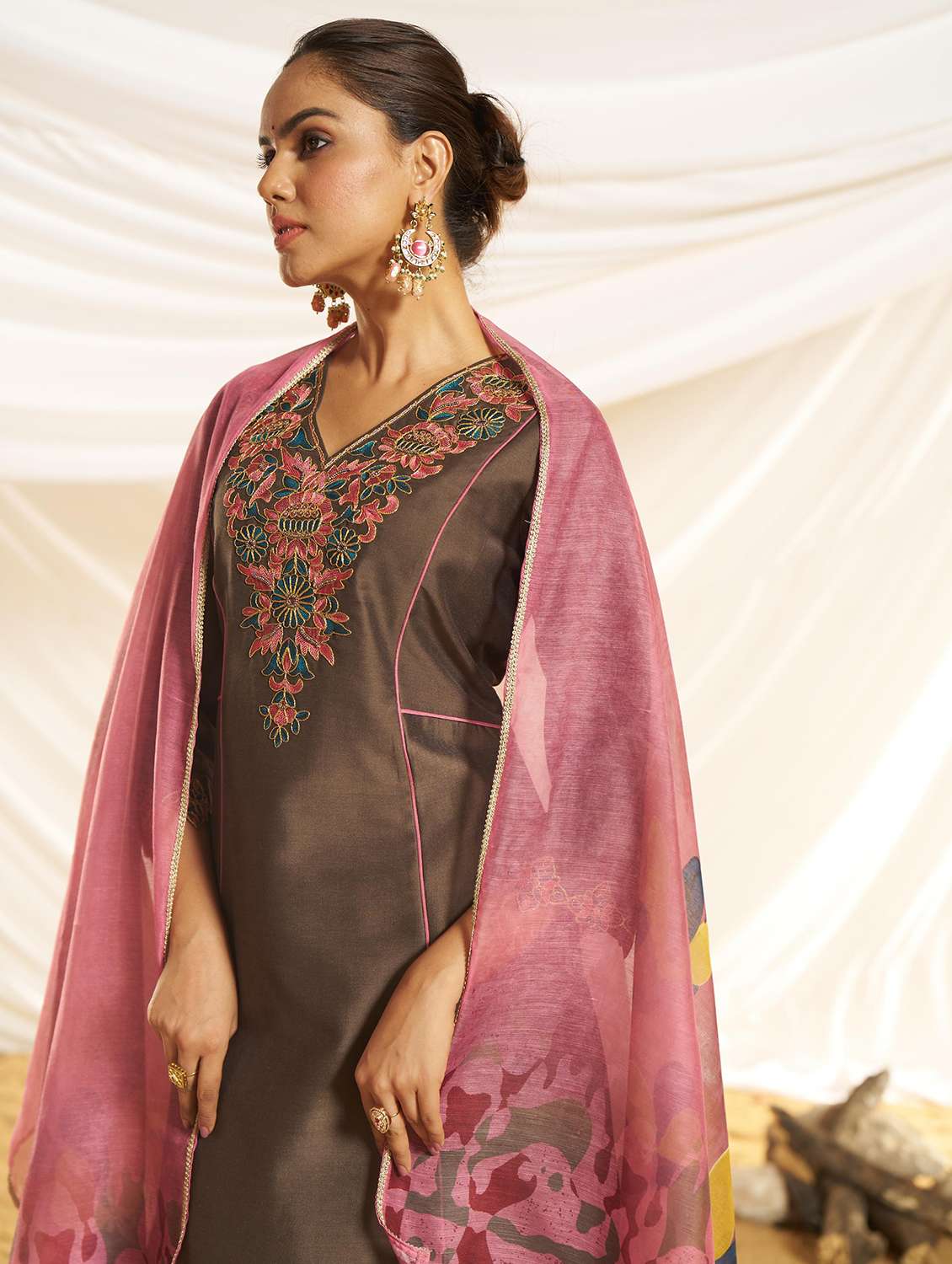 women embroidered three quarter sleeve kurta pant with dupatta set - 22083645 -  Standard Image - 4