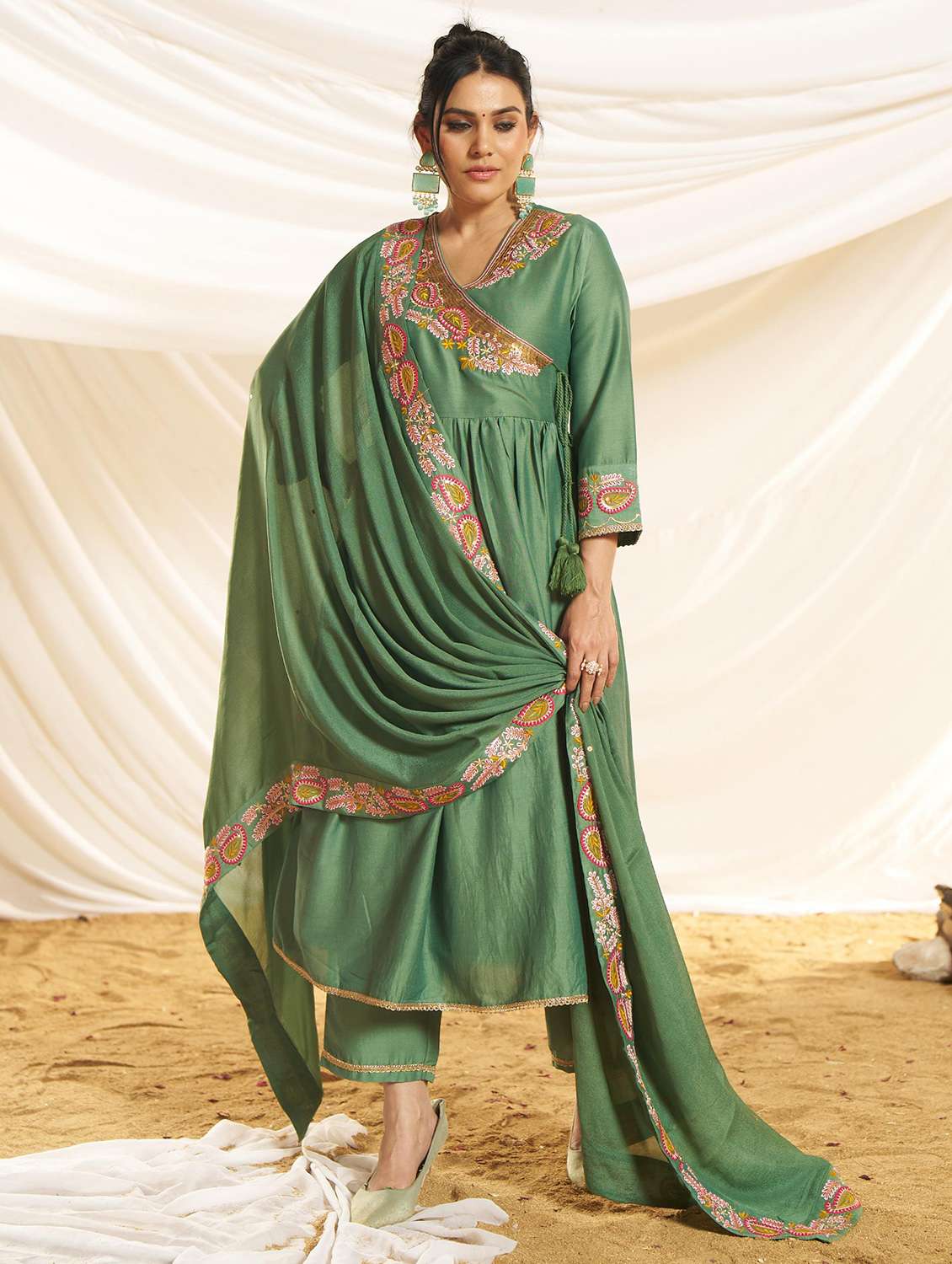 women embroidered three quarter sleeve kurta pant with dupatta set - 22083647 -  Standard Image - 1