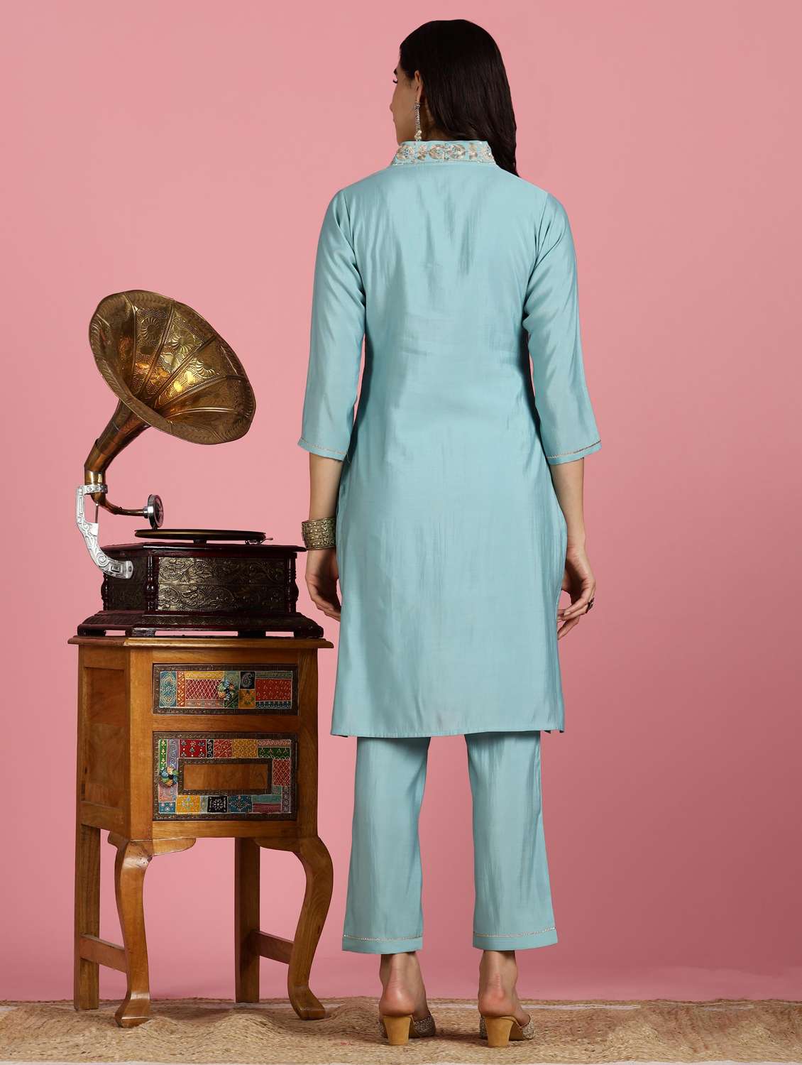 women embroidered three quarter sleeve kurta pant set - 22083650 -  Standard Image - 4