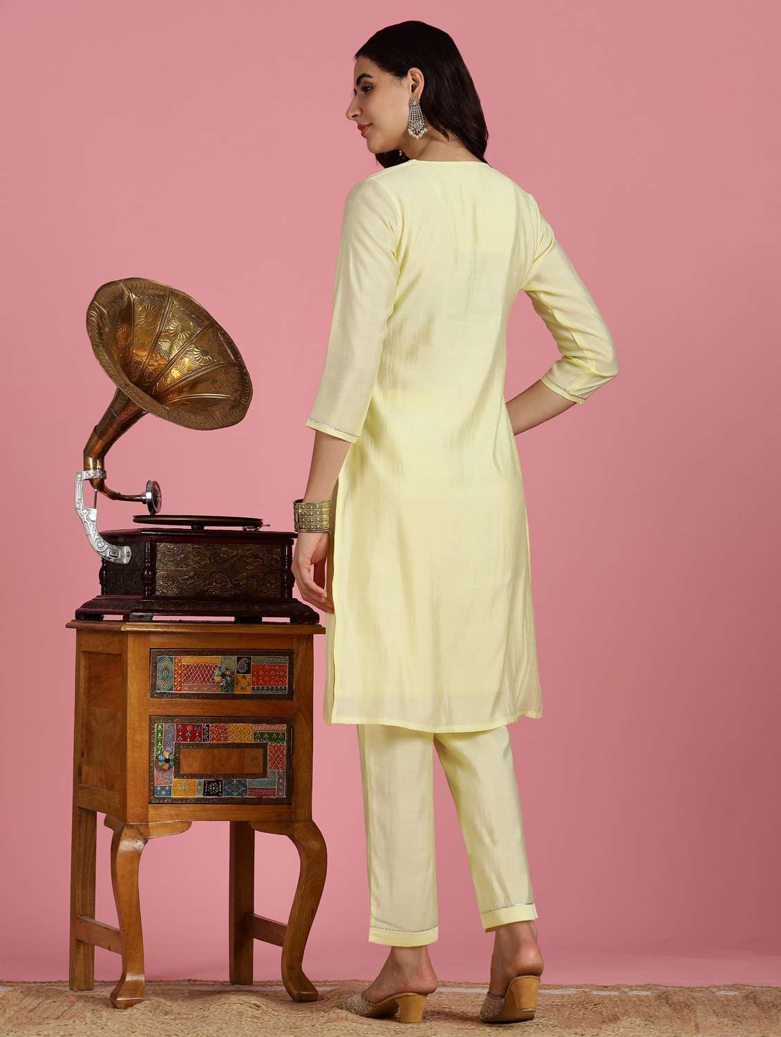 women embroidered three quarter sleeve kurta pant with dupatta set - 22083654 -  Standard Image - 4