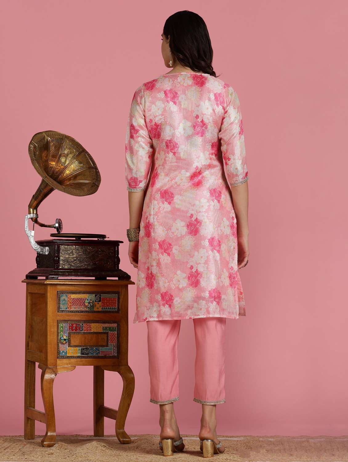 women three quarter sleeve kurta pant with dupatta set - 22083655 -  Standard Image - 4