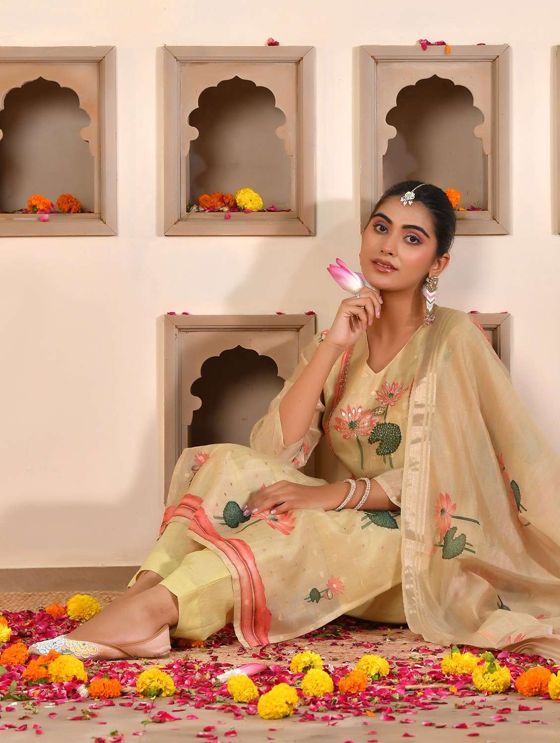 women floral three quarter sleeve kurta pant with dupatta set - 22084000 - Standard Image - 1