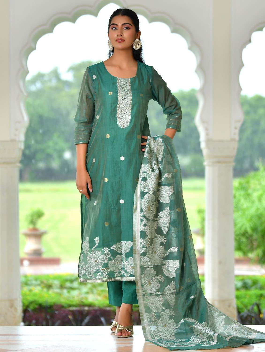 women floral three quarter sleeve kurta pant with dupatta set - 22084004 - Zoom Image - 0