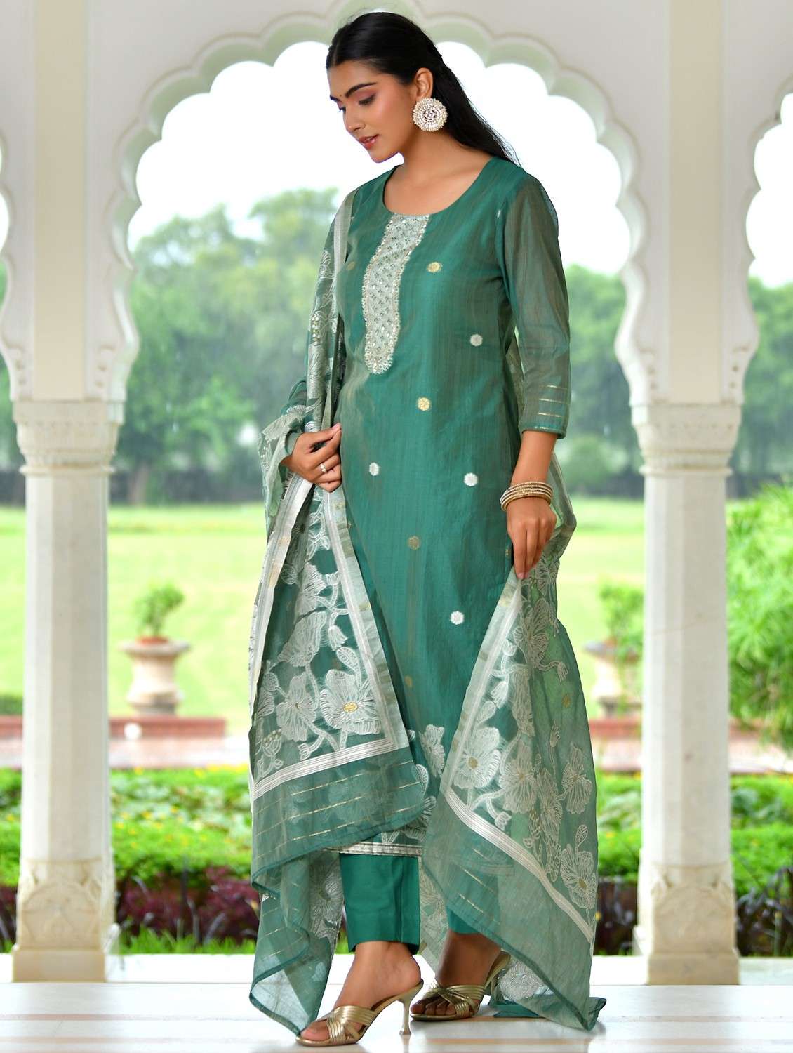 women floral three quarter sleeve kurta pant with dupatta set - 22084004 - Standard Image - 1