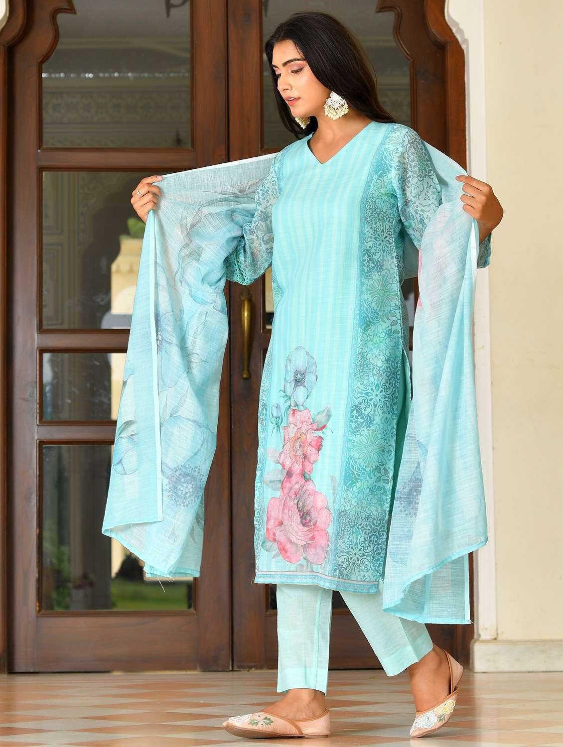 women floral three quarter sleeve kurta pant with dupatta set - 22084009 -  Standard Image - 1