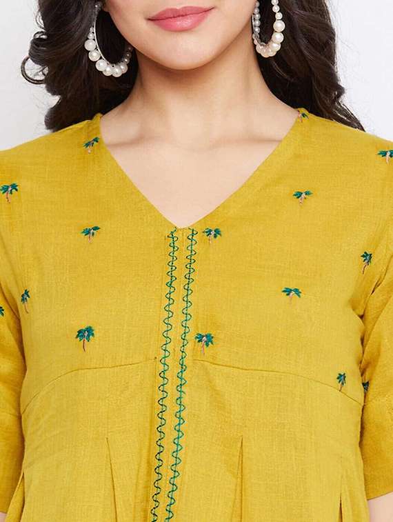 women embroidered short sleeve a-line top - 22084067 -  Standard Image - 4