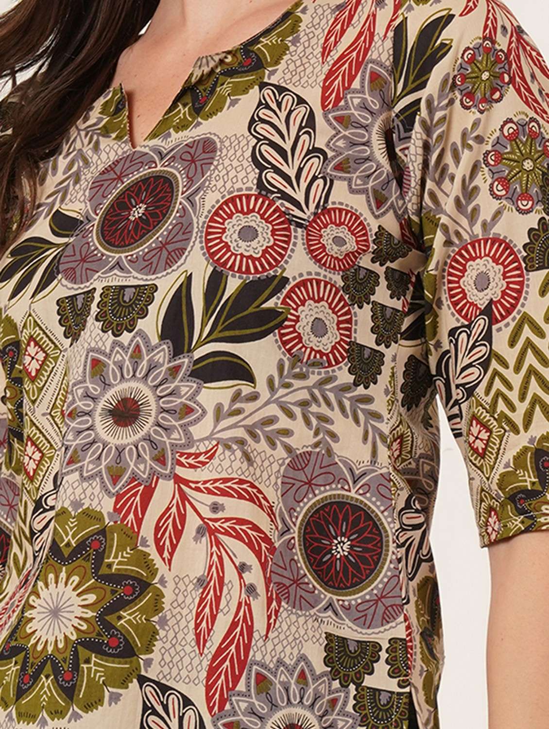 women printed three quarter sleeve straight kurti - 22084072 - Standard Image - 4