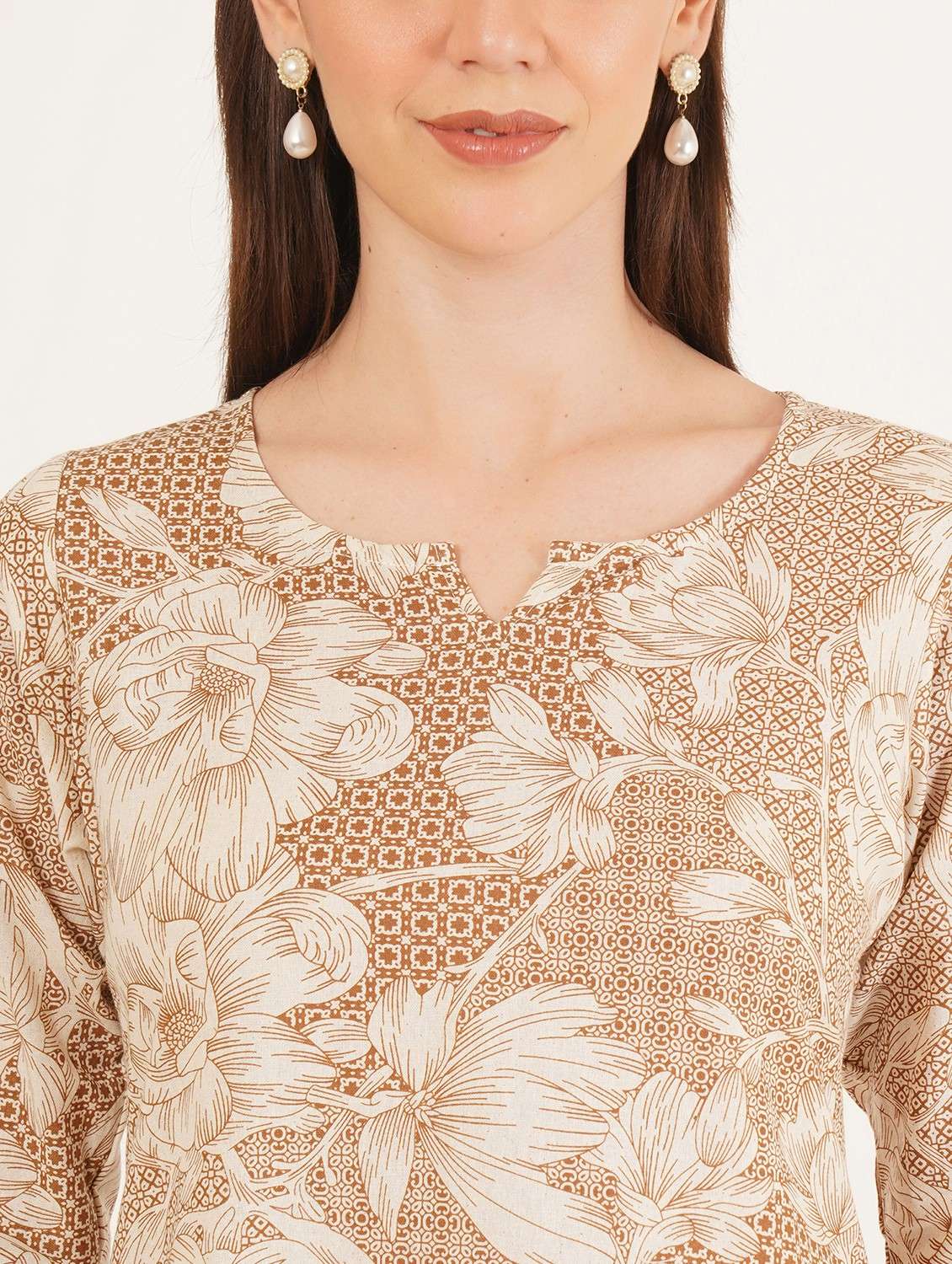 women floral printed three quarter sleeve straight kurti - 22084081 -  Standard Image - 4