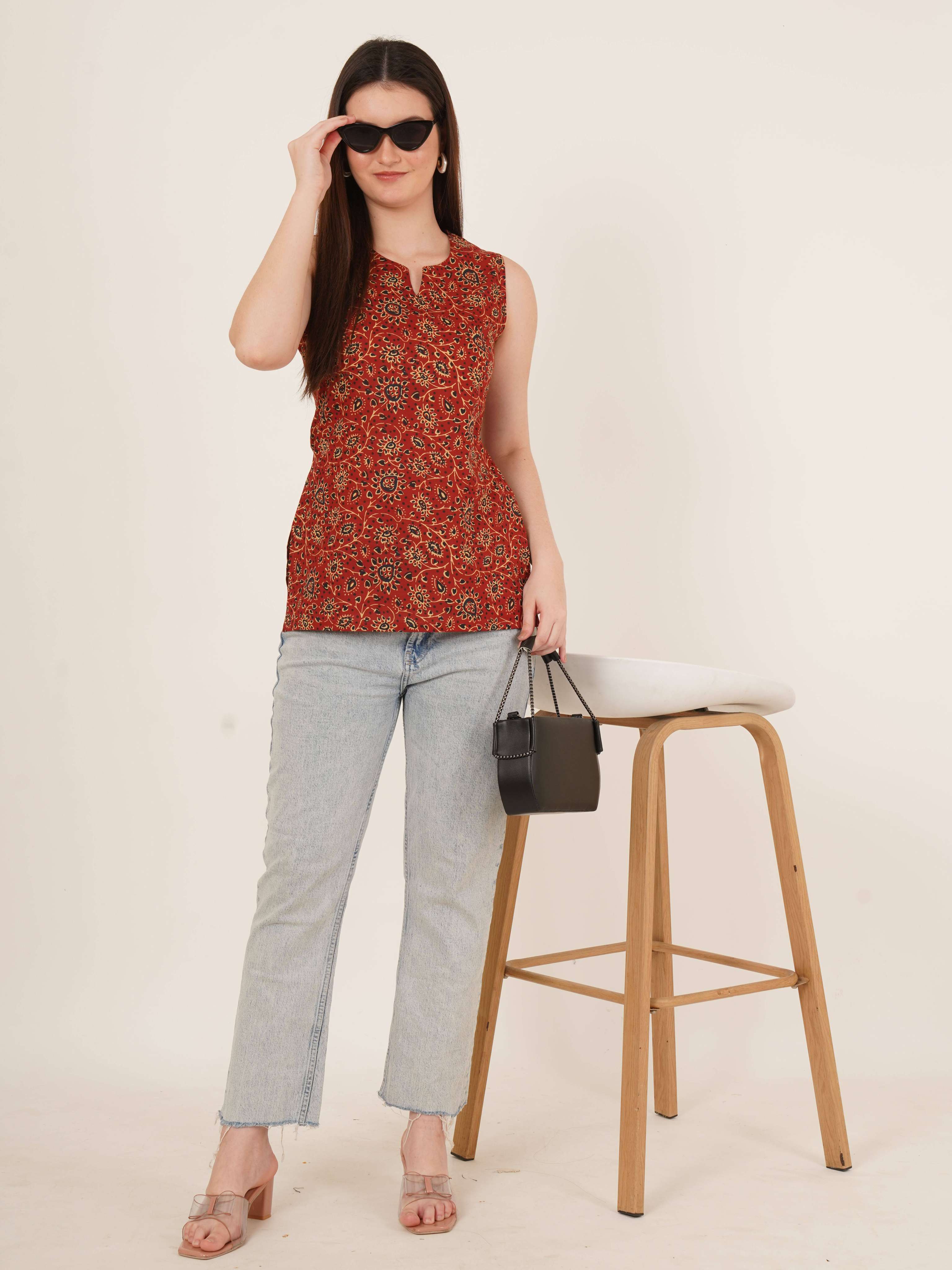 women printed sleeveless straight kurti - 22084119 -  Standard Image - 4