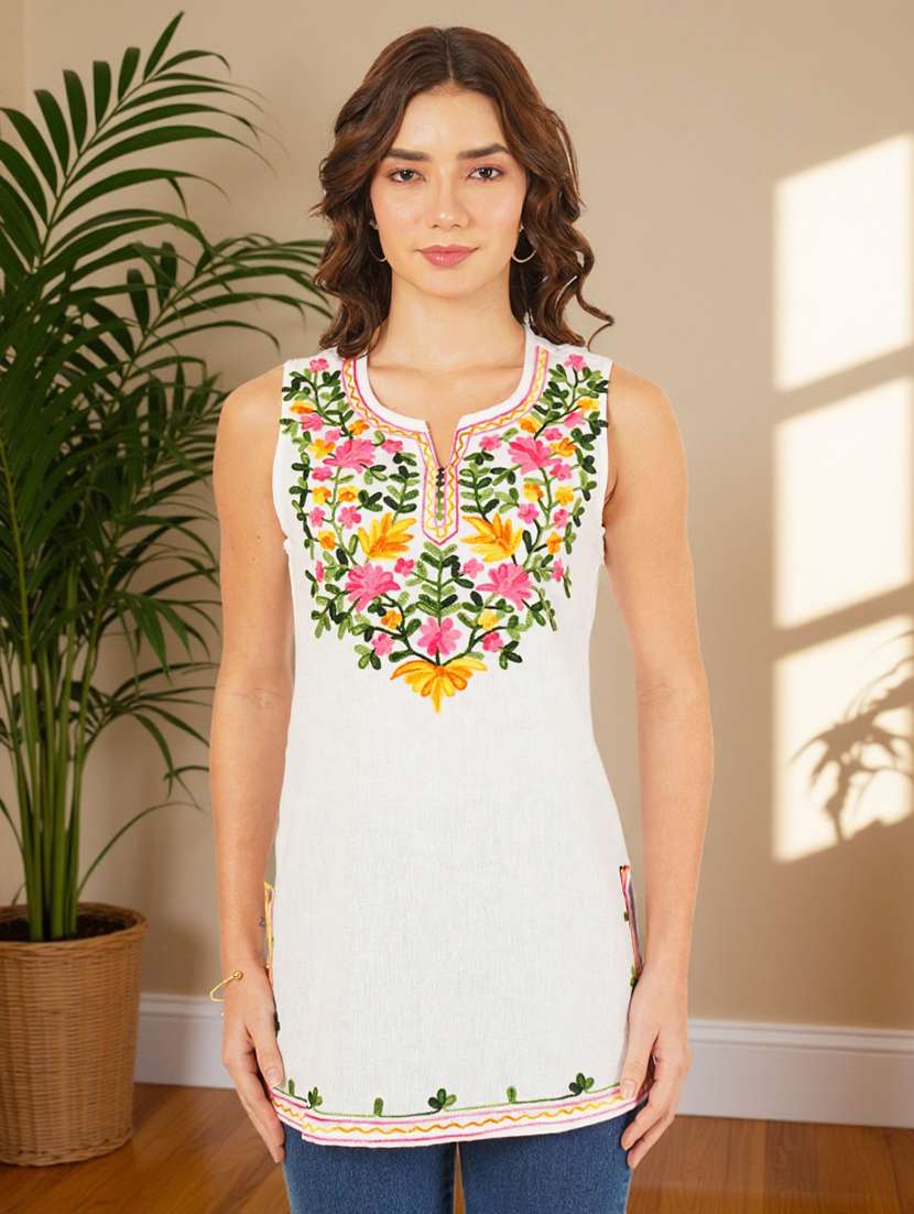 women embroidered sleeveless straight kurti - 22084129 -  Standard Image - 1