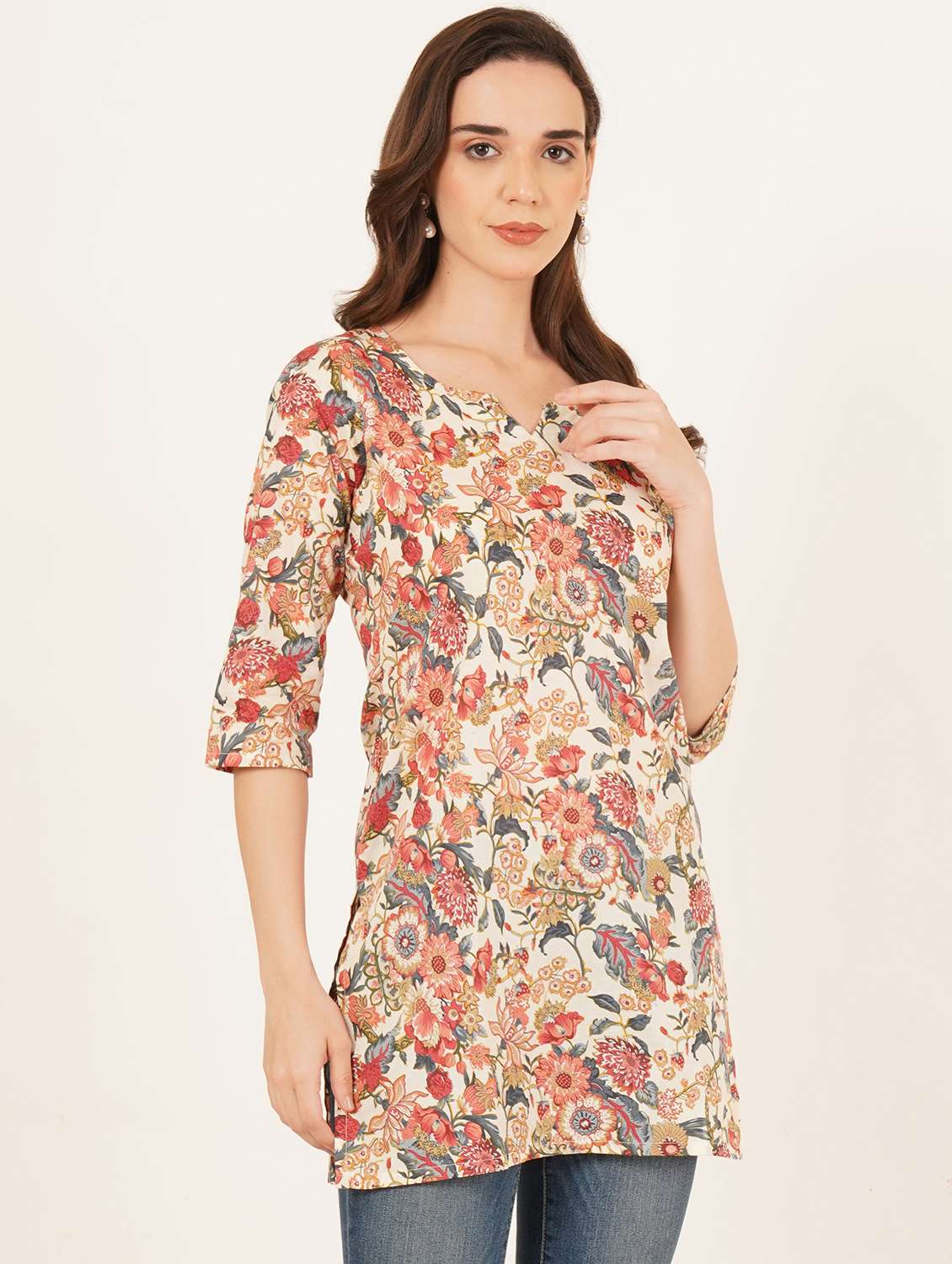 women floral printed three quarter sleeve straight kurti - 22084131 - Standard Image - 4