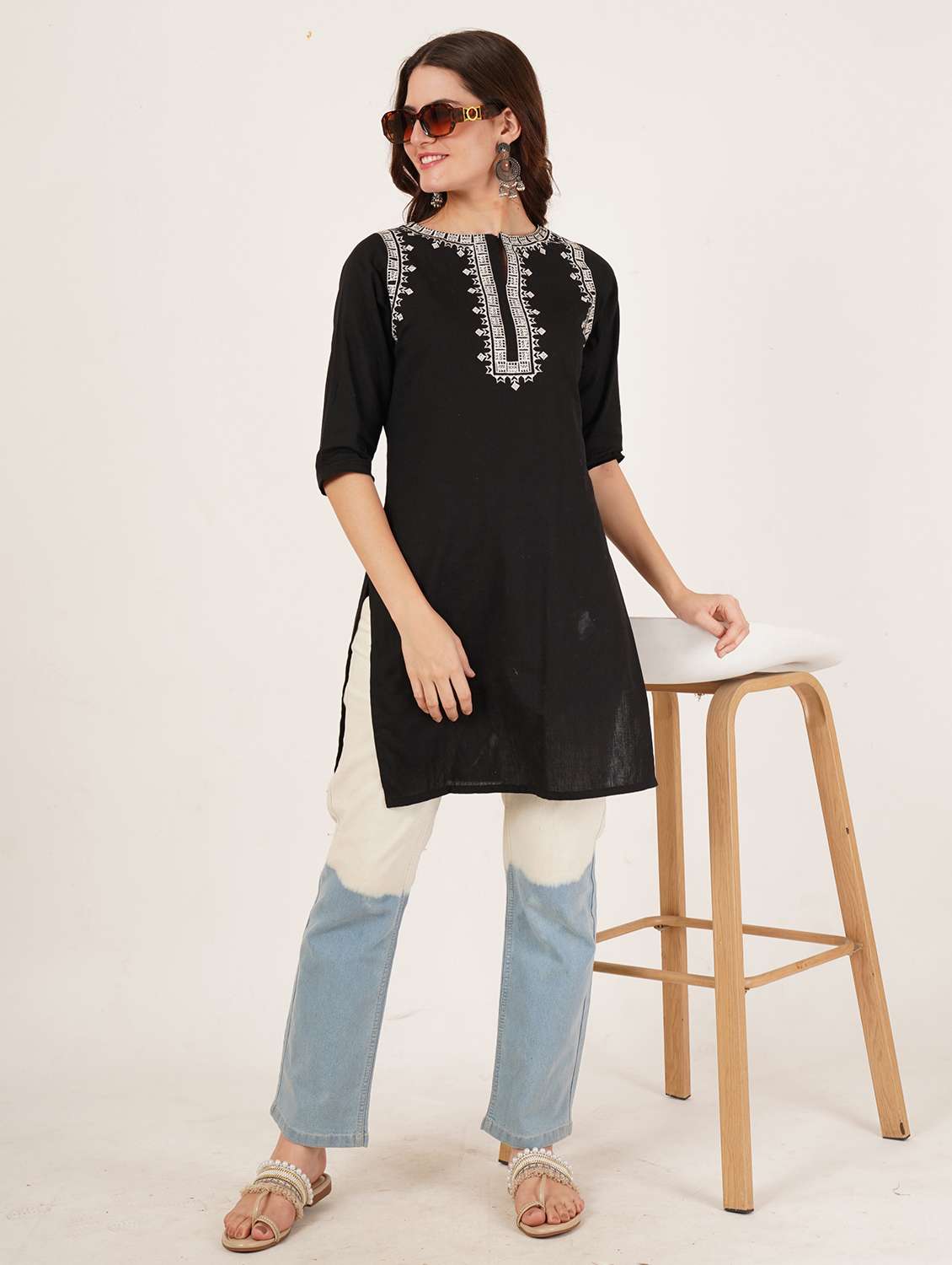 women embroidered three quarter sleeve straight kurti - 22084137 - Standard Image - 4
