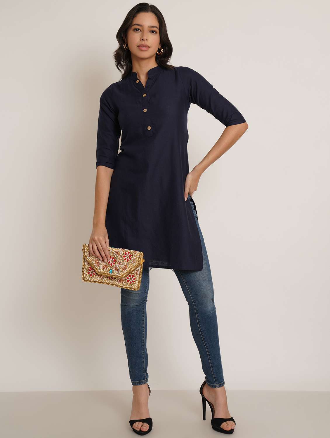 women solid three quarter sleeve straight kurti - 22084162 - Standard Image - 4