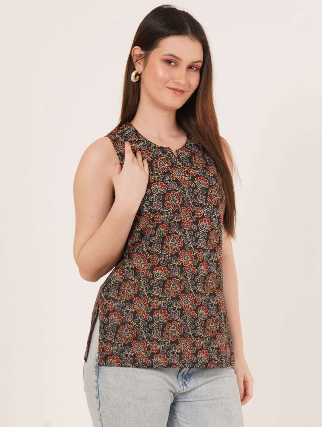 women printed sleeveless straight kurti - 22084184 -  Standard Image - 1