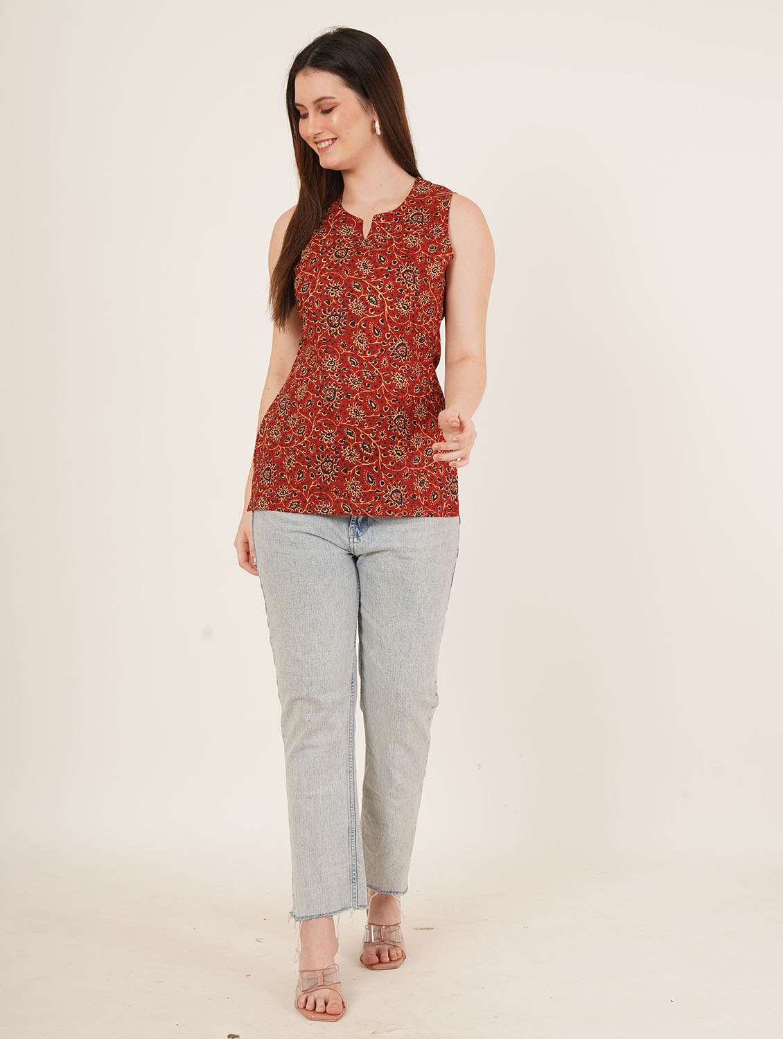 women printed sleeveless straight kurti - 22084186 -  Standard Image - 4