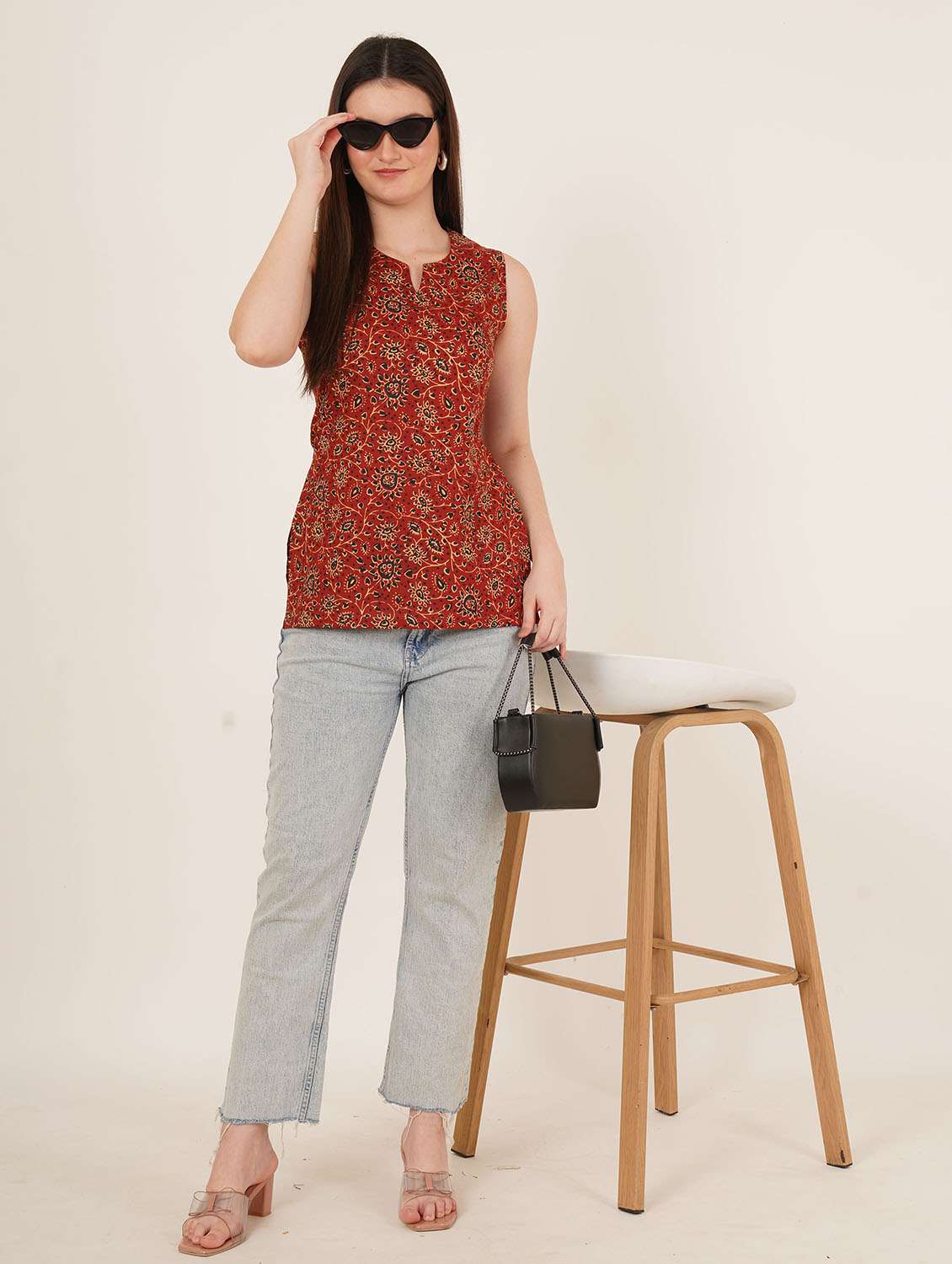 women printed sleeveless straight kurti - 22084186 -  Standard Image - 6