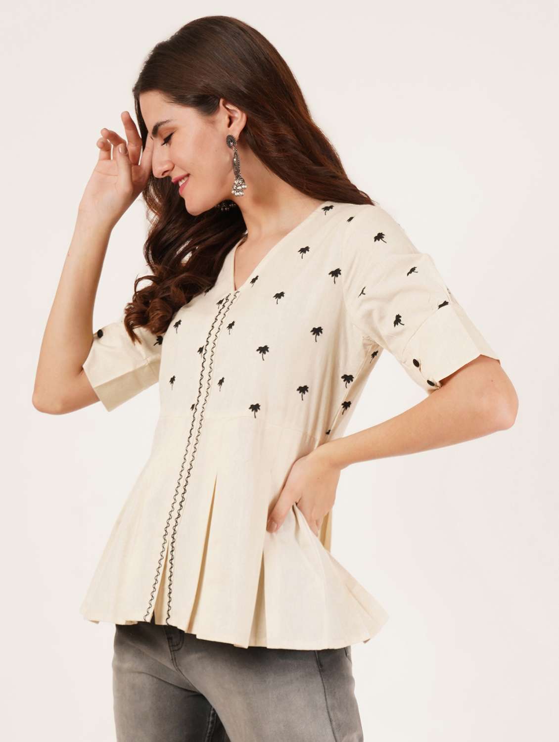 women embroidered short sleeve a-line kurti - 22084213 - Standard Image - 1