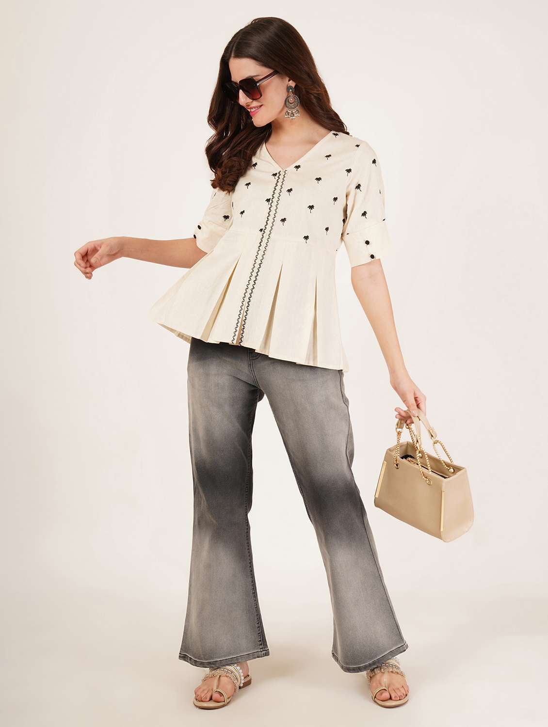 women embroidered short sleeve a-line kurti - 22084213 - Standard Image - 6